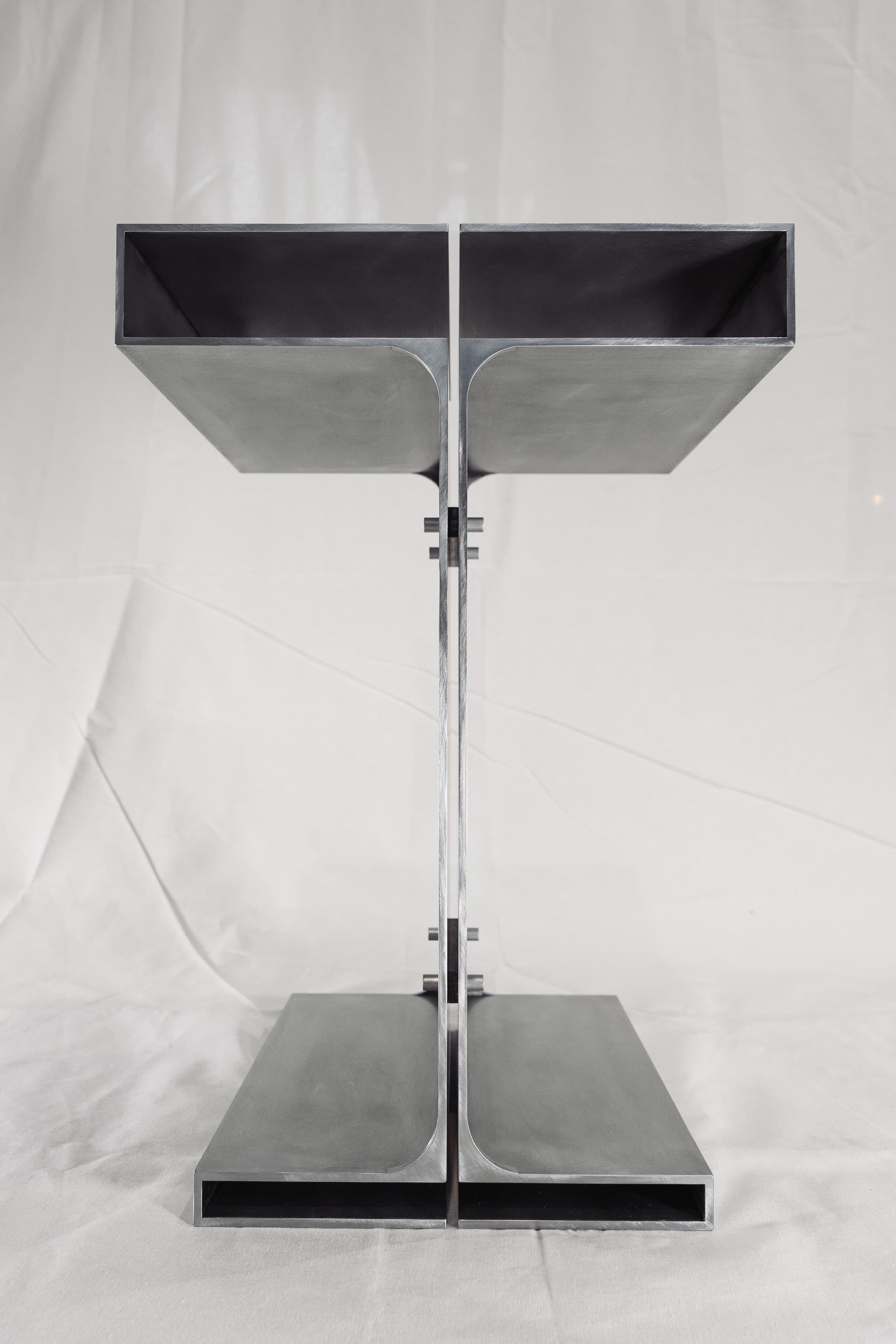  "Duo Simplicia"– a bespoke steel side table from Justus Knut Schomann. 