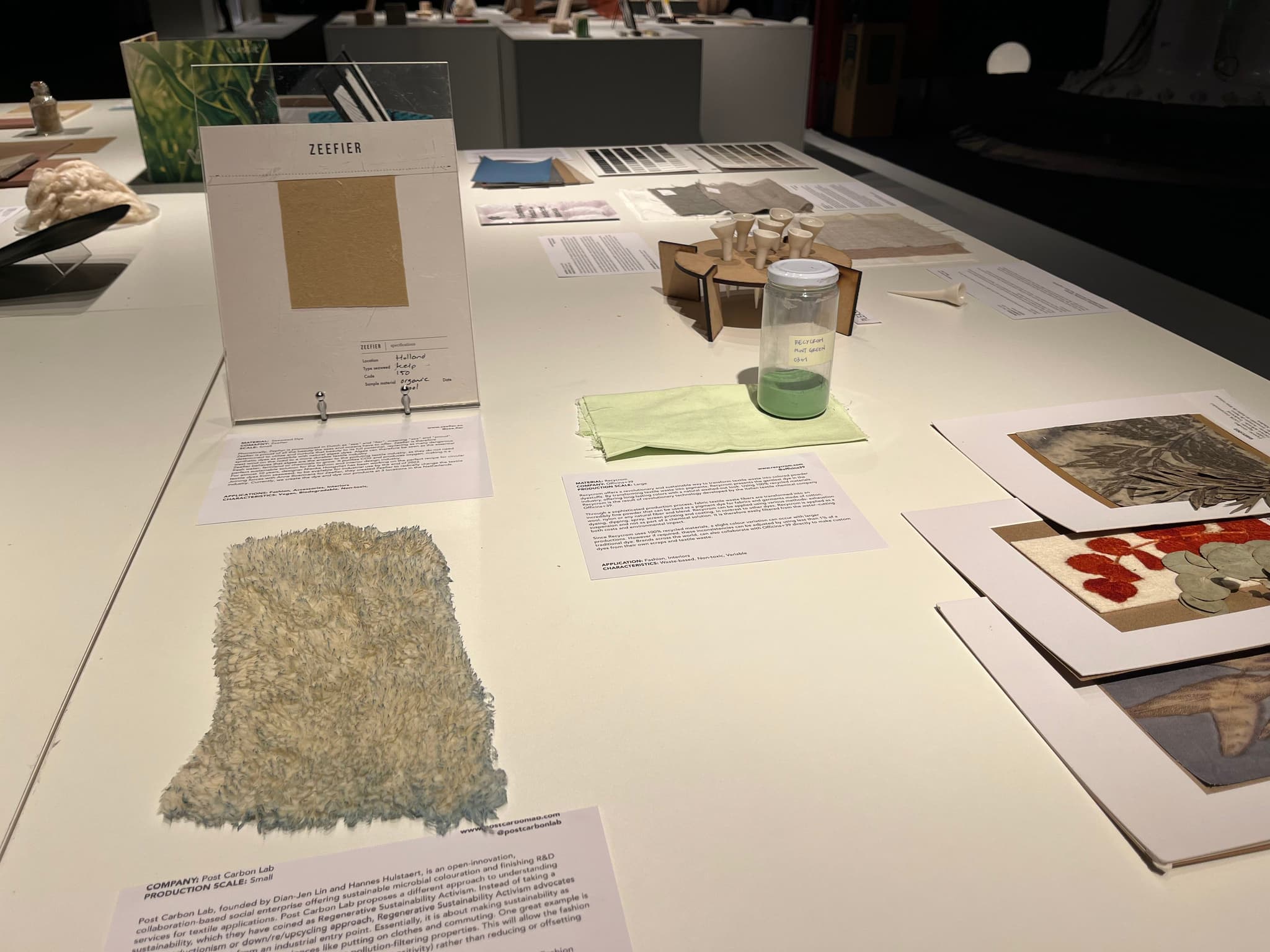  Exciting ideas, such as photosynthetic dyes and coatings made with microalgae, are emerging, offering clothing that purifies the air and reduces water usage. (Photo credit: Architect@Work Lisbon) 