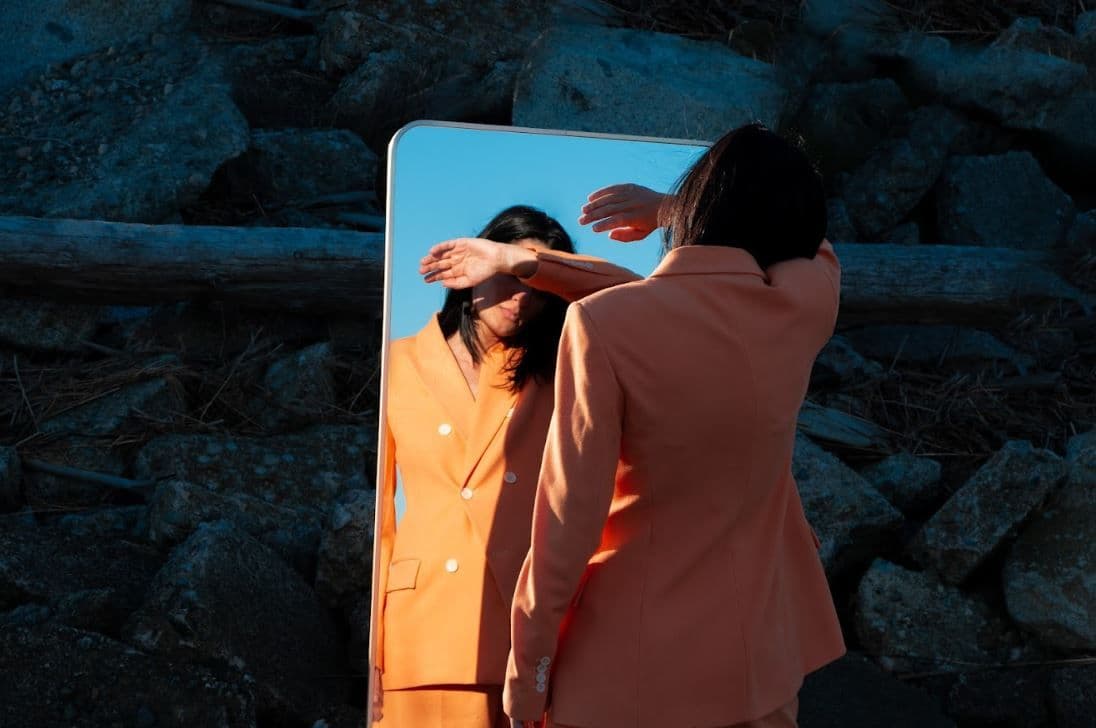 Fashion’s New Hue: Lite-1’s Haute Science of Microbial Pigments