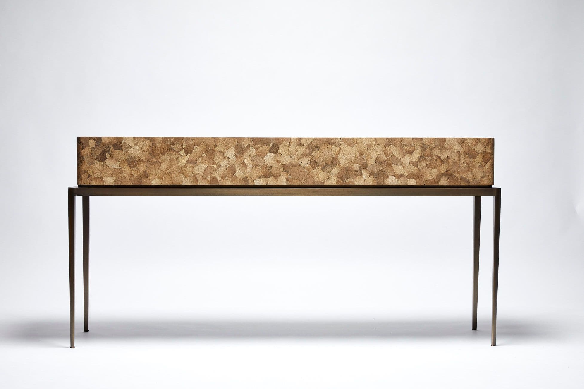 Jaya console by Reda Amalou