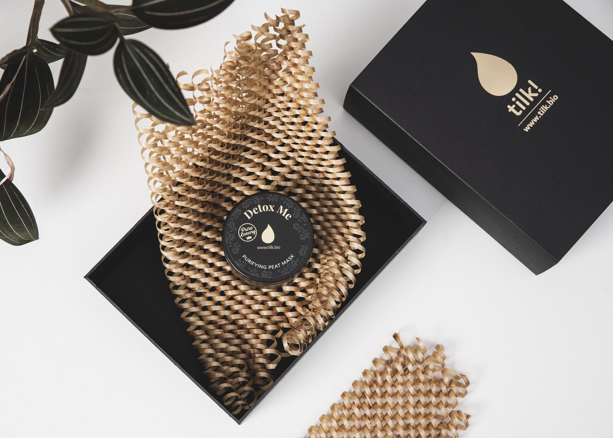 RAIKU's wrap with tilk! cosmetics